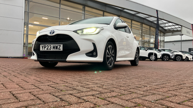 Toyota Yaris 1.5 Hybrid Design 5dr CVT Hybrid Hatchback